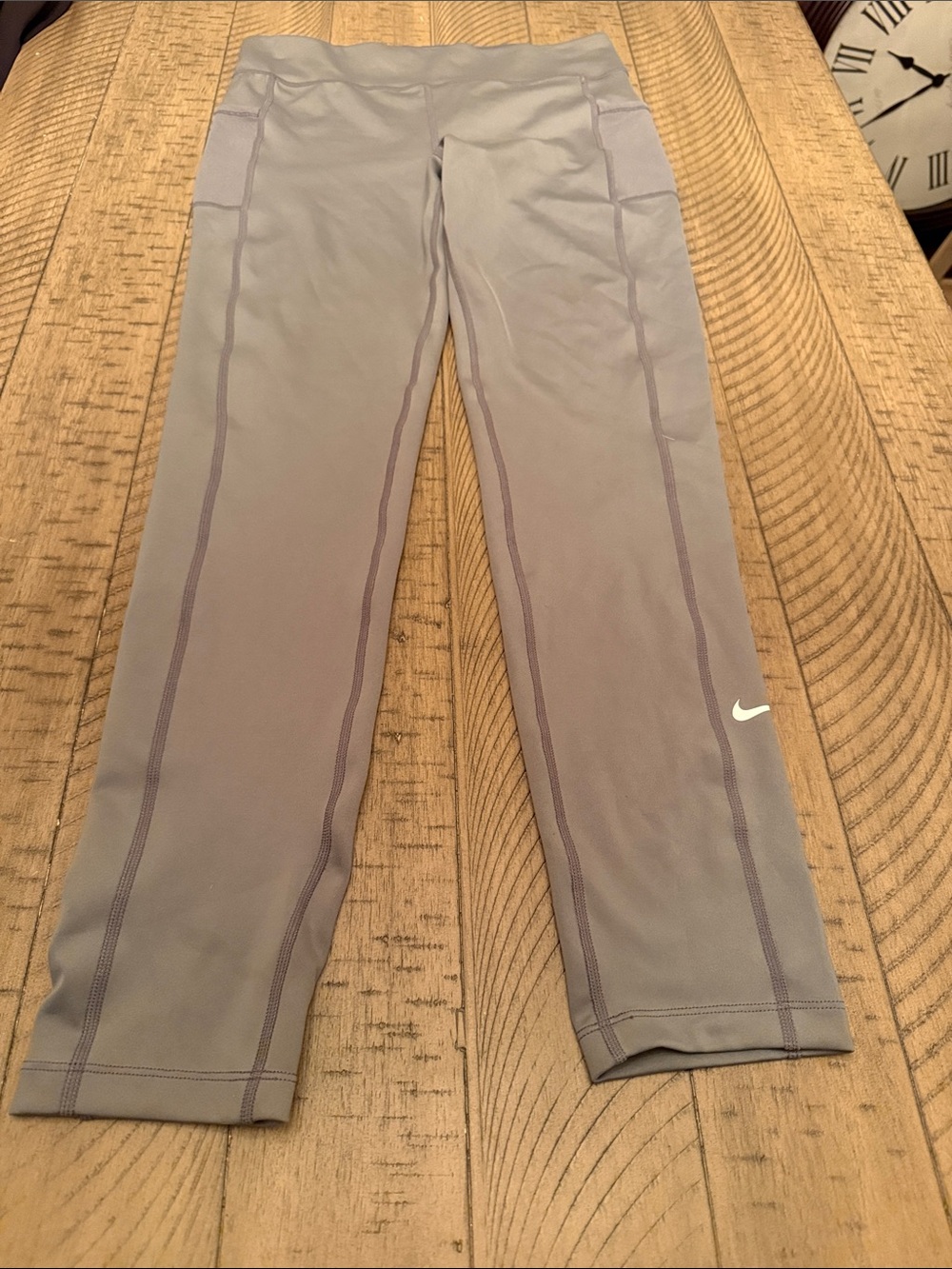 Nike Girls' Gray Athletic Leggings with Contrast Stitching